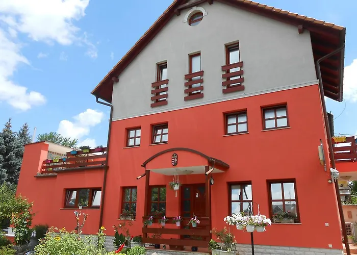Aranyeso Vendeghaz Csorbai Gæstehus Budapest