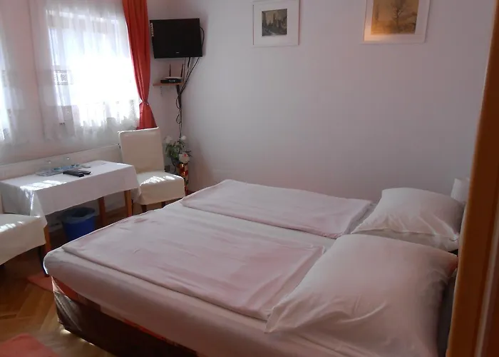 Aranyeső Csorbai Budapeste