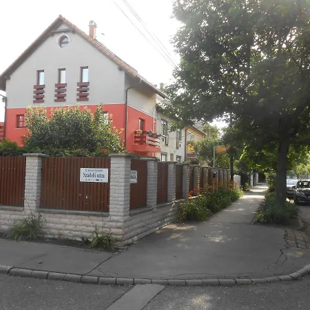 Aranyeső Csorbai Pensión 3*